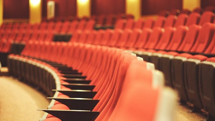 W niektórych miejskich placówkach kultury można jeszcze kupić bilety na sylwestrowe spektakle W niektórych miejskich placówkach kultury można jeszcze kupić bilety na sylwestrowe spektakle - fot. CC0 license