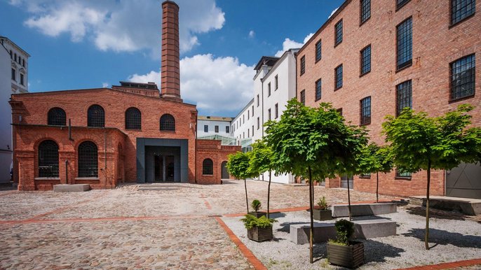 Biała Fabryka - dziedziniec Biała Fabryka - dziedziniec - Archiwum UMŁ