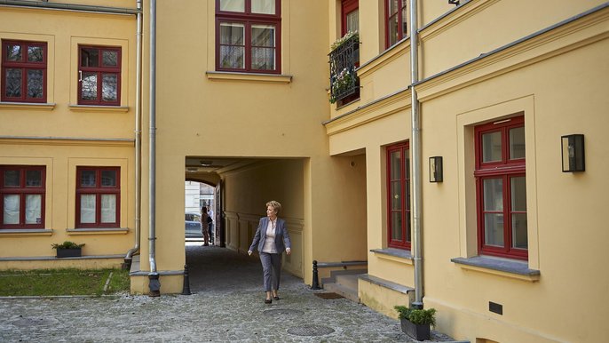 Jeden z lokali znajduje się w kamienicy przy ul. Piotrkowskiej 243 Jeden z lokali znajduje się w kamienicy przy ul. Piotrkowskiej 243 - fot. Radosław Jóźwiak / UMŁ