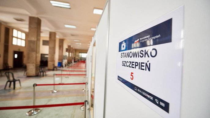 Ruszył punkt powszechnych szczepień w hali przy ul. Skorupki 