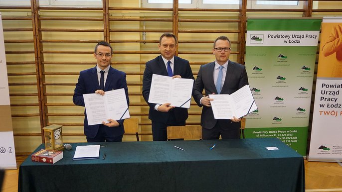13 lutego podpisano porozumienie o nowych kierunkach kształcenia zawodowego w ofercie łódzkich szkół 13 lutego podpisano porozumienie o nowych kierunkach kształcenia zawodowego w ofercie łódzkich szkół - fot. Monika Pawlak / UMŁ
