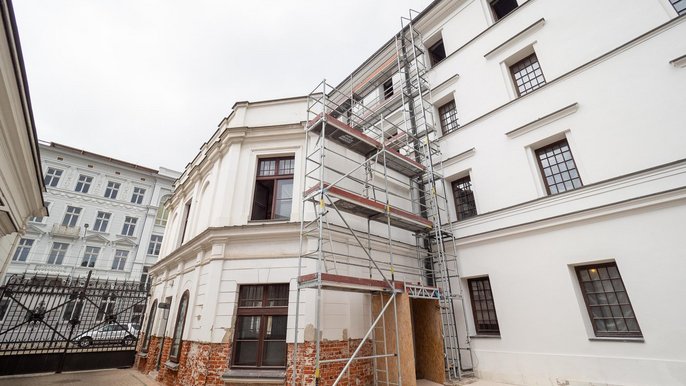 Po zakończeniu prac remontowych i przejściu kompleksowej modernizacji, najstarsze skrzydło CMWŁ stanie się przestrzenią wystawową poświęconą stałej ekspozycji prezentującej rozwój technologii włókienniczej. Po zakończeniu prac remontowych i przejściu kompleksowej modernizacji, najstarsze skrzydło CMWŁ stanie się przestrzenią wystawową poświęconą stałej ekspozycji prezentującej rozwój technologii włókienniczej. - materiały CMW / M. Zacharow