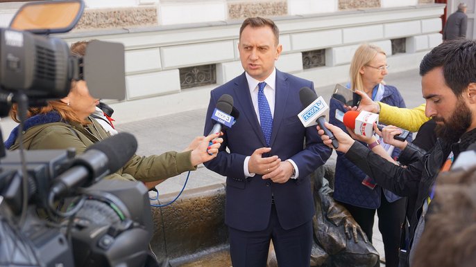 Jakim powodzeniem cieszą się nowe szkoły podstawowe i ilu rodziców wciąż nie zapisało dziecka do I klasy? Jakim powodzeniem cieszą się nowe szkoły podstawowe i ilu rodziców wciąż nie zapisało dziecka do I klasy? - fot. Monika Pawlak / UMŁ