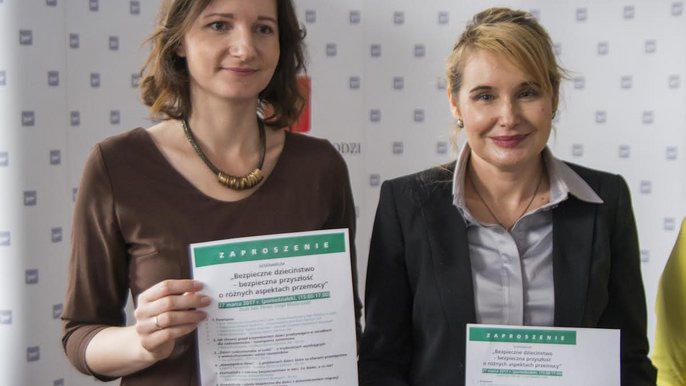 Radne SLD Małgorzata Niewiadomska – Cudak i Małgorzata Moskwa – Wodnicka zapraszają na seminarium „Bezpieczne dzieciństwo – bezpieczna przyszłość. O różnych aspektach przemocy” Radne SLD Małgorzata Niewiadomska – Cudak i Małgorzata Moskwa – Wodnicka zapraszają na seminarium „Bezpieczne dzieciństwo – bezpieczna przyszłość. O różnych aspektach przemocy” - Witold Ancerowicz, UMŁ