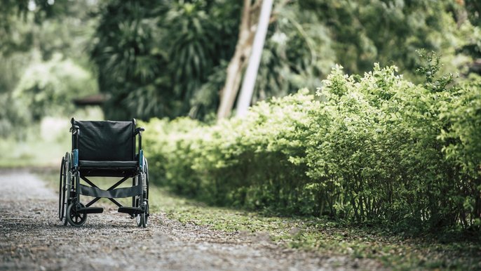 Bezpłatne wózki inwalidzkie dla niepełnosprawnych odwiedzających łódzkie cmentarze Bezpłatne wózki inwalidzkie dla niepełnosprawnych odwiedzających łódzkie cmentarze - fot. CC0 license