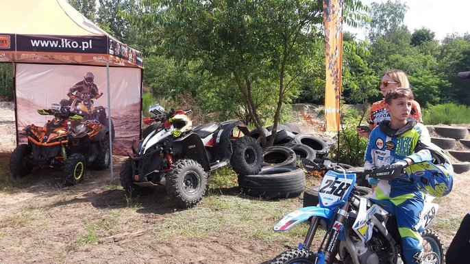 Test toru offroadowego, na którym wzniesiono 16 przeszkód Test toru offroadowego, na którym wzniesiono 16 przeszkód - Tomasz Sąsiadek / UMŁ