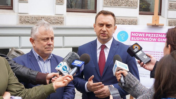 Kurator oświaty znów przekroczył swoje kompetencje? Miasto składa wniosek do Wojewódzkiego Sądu Administracyjnego Kurator oświaty znów przekroczył swoje kompetencje? Miasto składa wniosek do Wojewódzkiego Sądu Administracyjnego - fot. Monika Pawlak / UMŁ